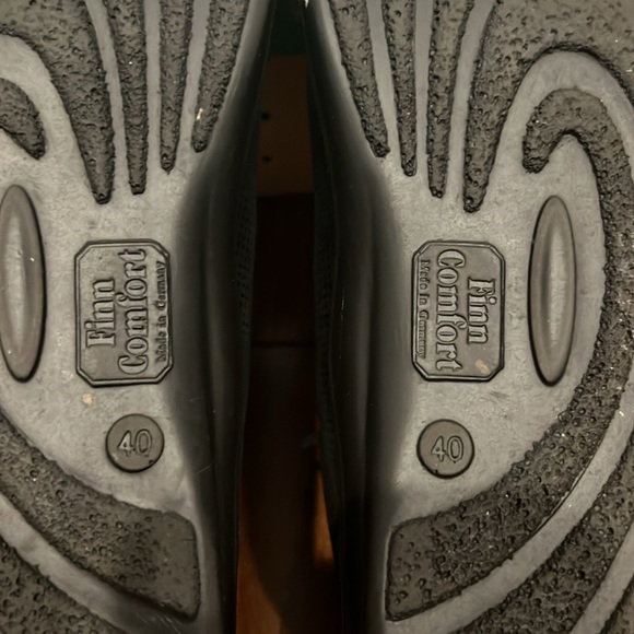 Finn Comfort Women’s Soho-S Leather Sneaker - Picture 9 of 13